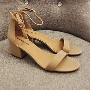 Amazon Essentials Tan Gladiator Wedge Sandal, 8.5